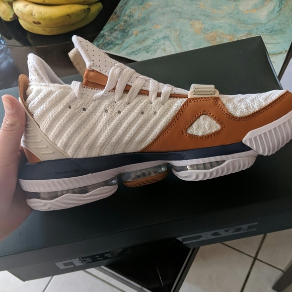 Lebron 16 Air Trainers Medicine Ball main image 2